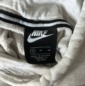 Nike Hoodie Women’s thumbnail 4