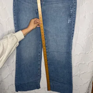 Aeropostale Boyfriend Flare/Wide Leg Raw Hem Jeans Medium Wash Women’s Size 14 thumbnail 3