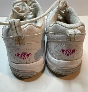 New Balance Womens 608 V3 Size 7.5 #WX608V3P thumbnail 3