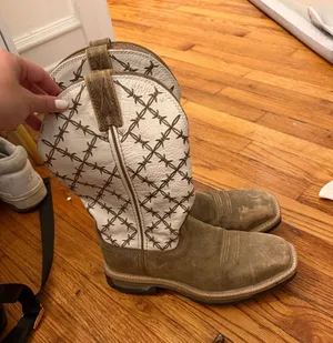 Twisted X barb wire Two-Tone Western steel toe Boots in White & Brown thumbnail 1