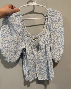 Billabong Top thumbnail 1