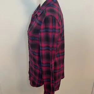 American Eagle Outfitters soft flannel shirt. Ahh-maxi fly soft. Size XS. thumbnail 2