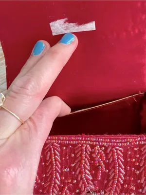 🪩 Handmade Bali Indonesia Red Hand Beaded Cylindrical Clutch Purse 🪩 thumbnail 4
