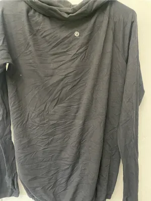 Lululemon Women’s Size 8 Black Long Sleeve Cowl Neck Pullover Top thumbnail 3