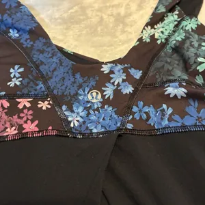 Lululemon Tame Me Tank Top Black/Petal Pop Women’s See Pics thumbnail 6