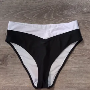Cupshe Black White Bikini Bottoms Size Medium thumbnail 1