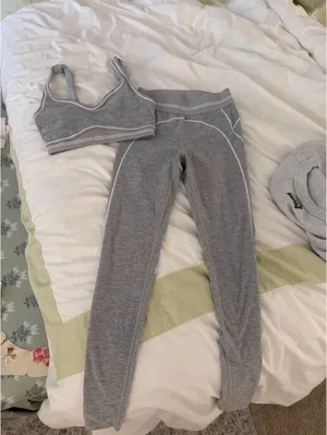 Alo Yoga Set Leggings Bra thumbnail 2