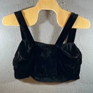 1323 | NWT Reformation Ansley Velvet Silk Crop Top‎ Elegant Goth Black Womens 18 thumbnail 2
