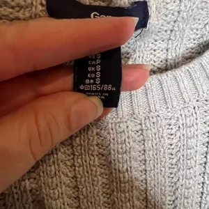 GAP Light Gray Cable‎ Knit Sweater thumbnail 2