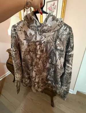Hollister Sweatshirt thumbnail 1