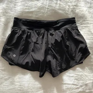 Lululemon Hotty Hot HR Naked Shorts Black 2.5” Size 12 thumbnail 4
