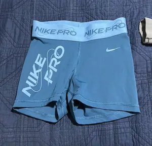Nike Pros  thumbnail 1