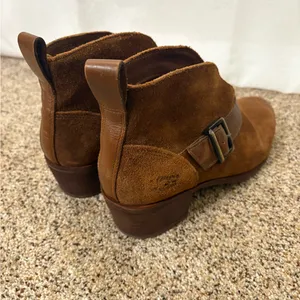 UGG Chestnut Brown Wright Belted Boots‎ size 7 EUC thumbnail 2