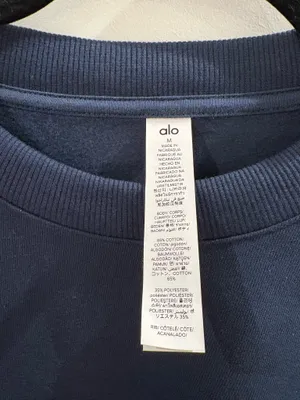 Alo Cropped Accolade Crewneck Navy thumbnail 4