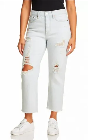 NWT Levi's Wedgie Straight in Thin Ice Destroyed Rigid Denim Crop Jeans 27 $128 thumbnail 1