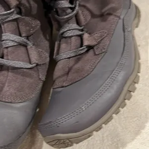 The North Face Women's Nuptse Purna Boot Size 8 Waterproof Faux Fur Gray Suede thumbnail 12