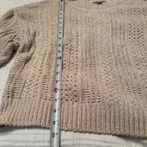 American Eagle Outfitters Sweater - Size M thumbnail 8