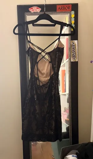Windsor Dress Homecoming thumbnail 2