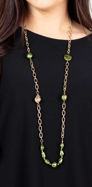 Gold necklace with green pearls matching earrings thumbnail 2
