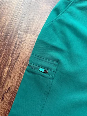 NWT FIGS Women’s Hunter Green Zamora 2.0 Jogger Scrub Pants - Size 4XL Petite thumbnail 7