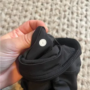 Lululemon base pace high-rise reflective crop 23 black size 2 thumbnail 2
