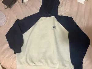 Bow Hoodie thumbnail 1