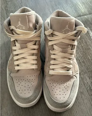 Air Jordan 1 mid SE ‘particle grey’  thumbnail 4
