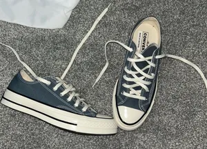 Converse sneakers  thumbnail 1