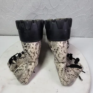 Lemonade Leather Snakeskin Combat Boots Womens 8 Cream Black Chunky Platform thumbnail 14