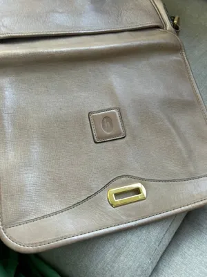 Vintage tan leather Hartmann crossbody bag old money gold tone hardware thumbnail 8