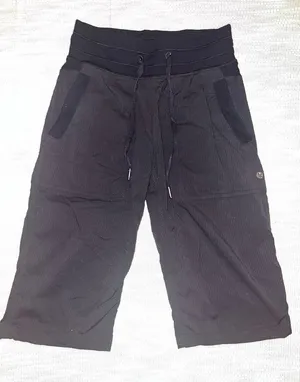 Lululemon Dance Studio Pants | Size 2‎ |Cropped with a 14" inseam thumbnail 1
