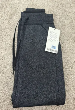Lululemon Scuba Joggers thumbnail 5