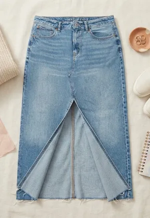 American Eagle Low Rise Denim Maxi Skirt Medium Wash Frayed Hem Size 8 thumbnail 1