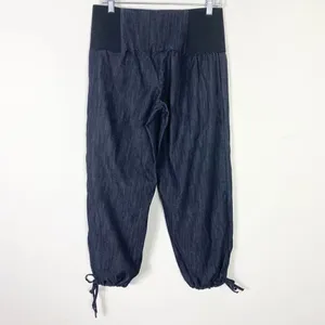 Vintage y2k What’s Hot… Dark Wash Chambray Denim Tie Ankle Cropped Pants Size L thumbnail 2