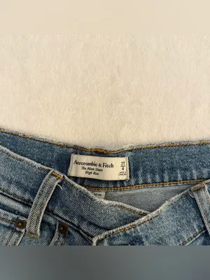 Abercrombie and Fitch Curve High Rise Cross Over Waist Mom Shorts size 4 thumbnail 3