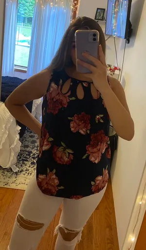 Tank Top thumbnail 1