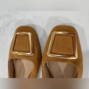 Chic Tan Slingback Heels with Gold Accent Size 8 thumbnail 2
