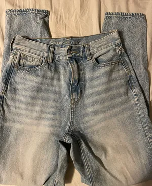 American Eagle Mom Jeans thumbnail 2