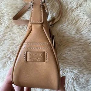 Vtg COACH Hampton camel leather Y2K Demi small shoulder bag 7540 thumbnail 3