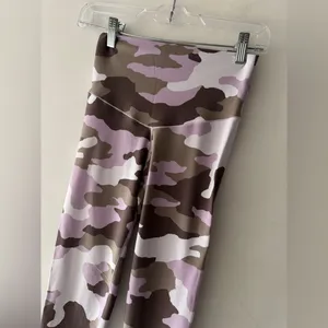 Aerie Real Me Buttery Soft Hi‎ Rise 7/8 Purple Camo Leggings thumbnail 3