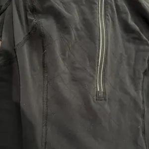 LULULEMON Black Quilted Detail Quarter Zip Running Athletic Jacket Size 8 thumbnail 3