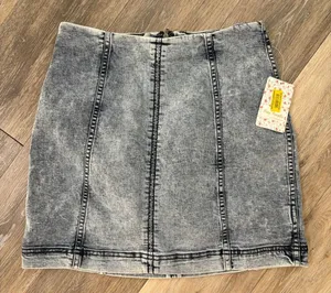 Free People Indigo Acid Wash Mini Skirt Denim Panel NWT Size 8 thumbnail 1