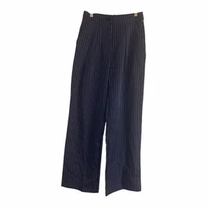 ✨Commense Pinstripe Pleated Wide-Leg Navy Sz XS Pants✨ thumbnail 5