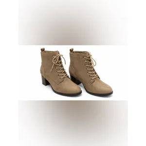 NWB Journee Collection Baylor Booties Sz 8.5 Faux Suede Lace-Up Stacked Heel Tan thumbnail 4