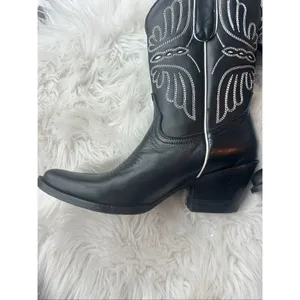 Idyllwind by Miranda Lambert black booties cowgirl boots western butterfly size thumbnail 2