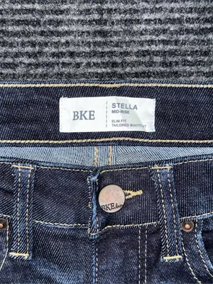 Buckle BKE NWOT Stella Mid Rise Slim Fit Tailored Bootcut Stretch Jeans 25x29.5 thumbnail 8