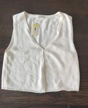 Aritzia Sweater Vest Wilfred Top thumbnail 1