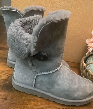 UGG Leather Women's Suede Boots Size 6 thumbnail 1