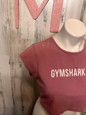 Gymshark Dusky Pink Cropped Short Sleeve Graphic Tee Womens Size Medium thumbnail 3