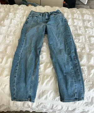 Old navy jeans  thumbnail 1